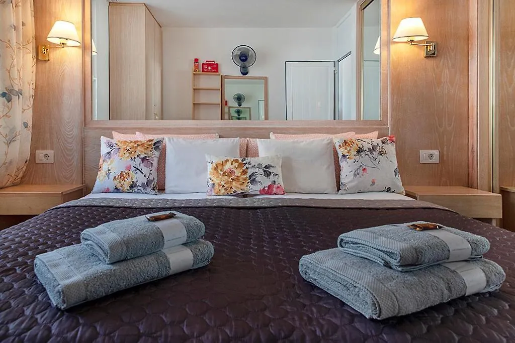 Azahara Playa -Las Vistas Beach Free Wifi 美洲海滩 0*,