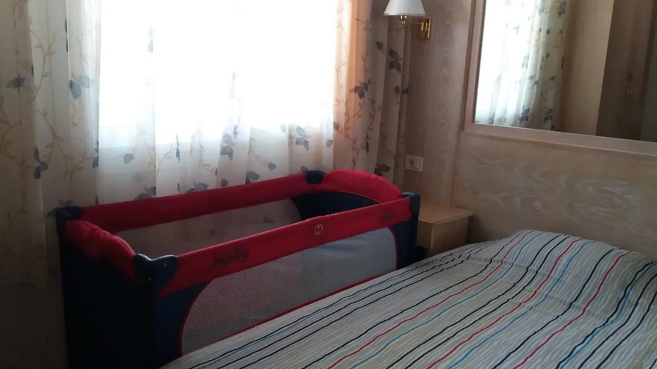 Azahara Playa -Las Vistas Beach Free Wifi 美洲海滩 0*,